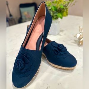Taryn Rose slip on wedges- Navy